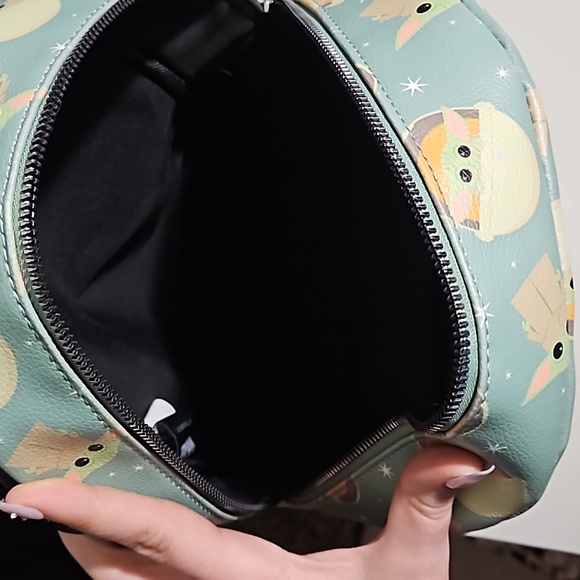 Baby Yoda Grogu Backpack Purse - Picture 5 of 5